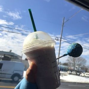 Meet your Posher, Akio